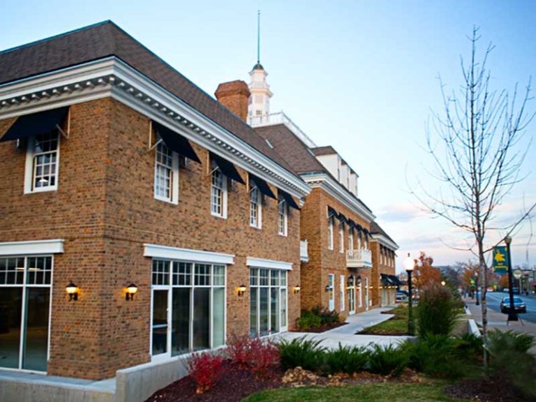 McCallum Place Eating Disorder Treatment in Missouri and Kansas